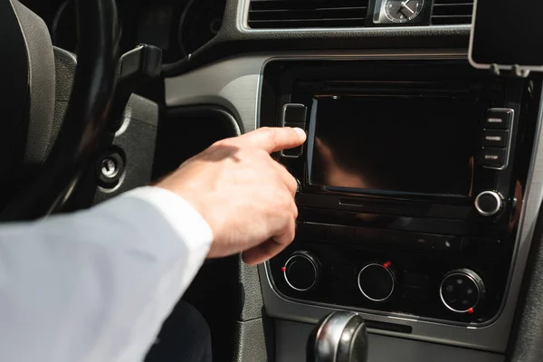 Nouveau système audio dans votre voiture : comment l'installer ?