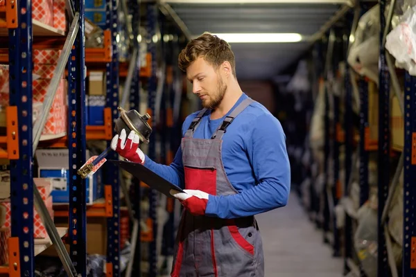 Numéro OEM : le trouver et l'utiliser - Pièces auto